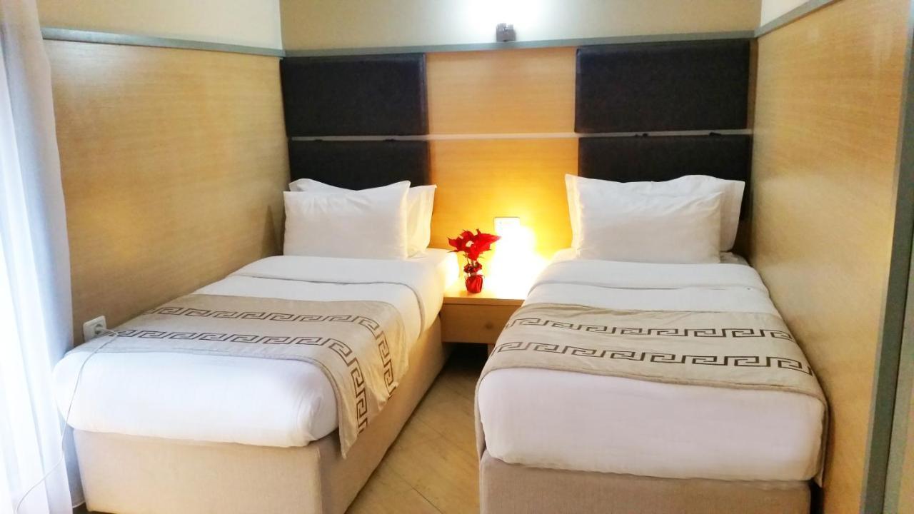 Capital Tirana Hotel Bruci Zewnętrze zdjęcie