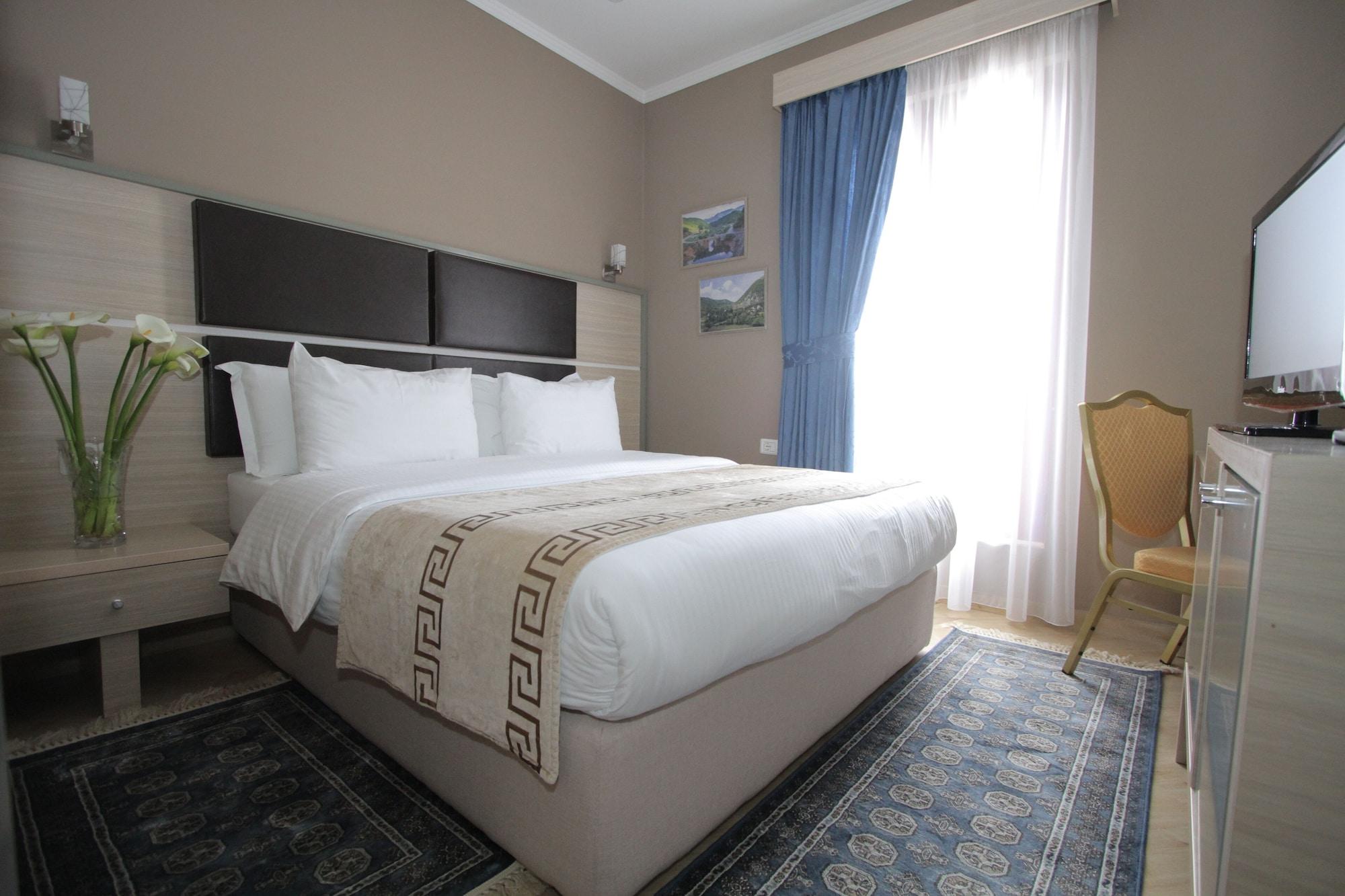 Capital Tirana Hotel Bruci Zewnętrze zdjęcie