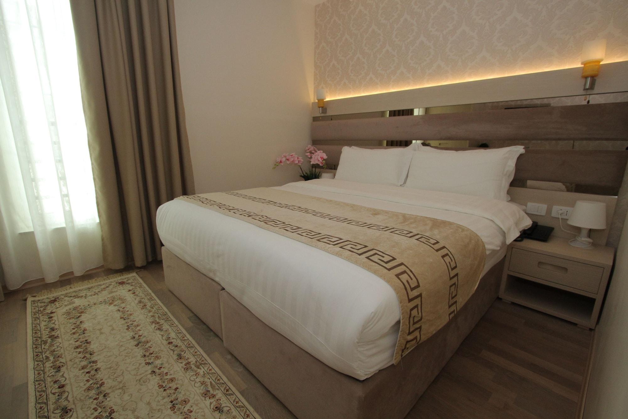 Capital Tirana Hotel Bruci Zewnętrze zdjęcie