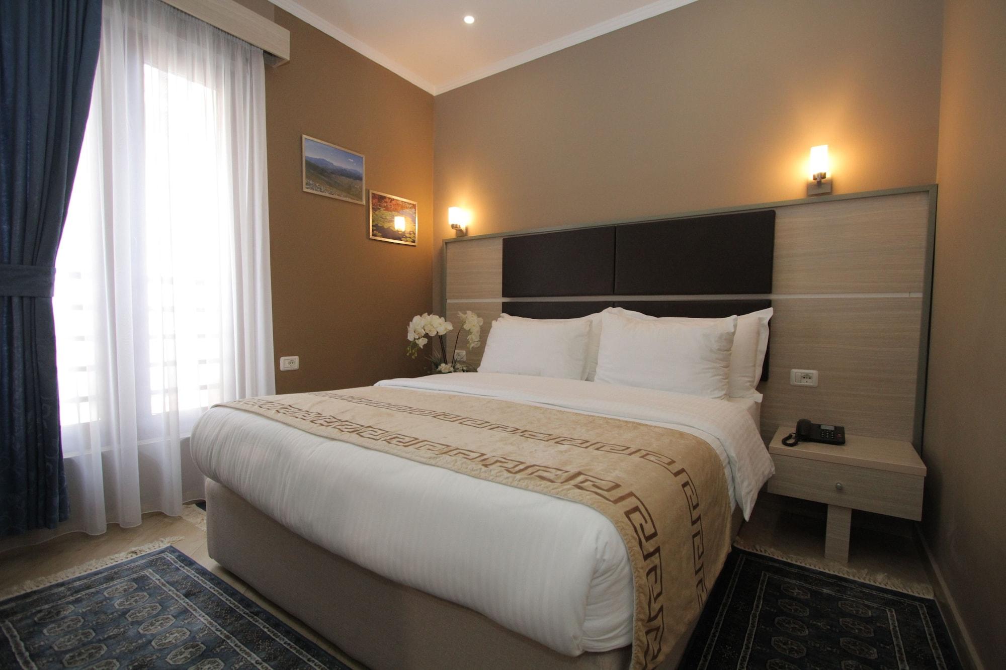 Capital Tirana Hotel Bruci Zewnętrze zdjęcie