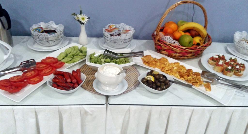 Capital Tirana Hotel Bruci Zewnętrze zdjęcie