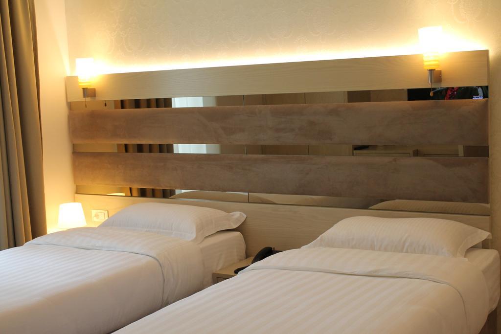 Capital Tirana Hotel Bruci Zewnętrze zdjęcie