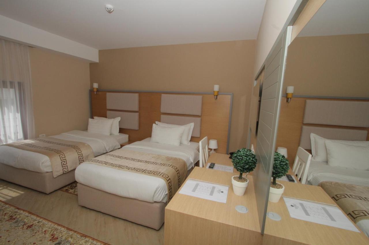 Capital Tirana Hotel Bruci Zewnętrze zdjęcie
